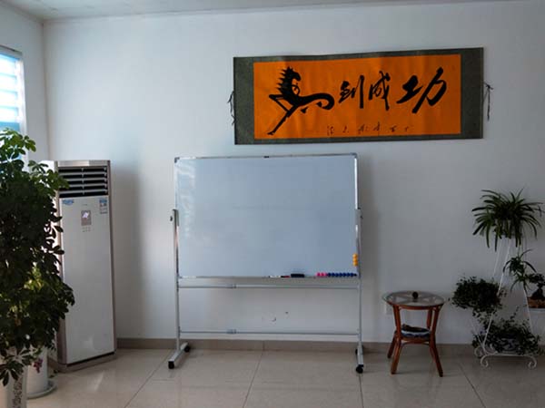 办公室内景1.jpg